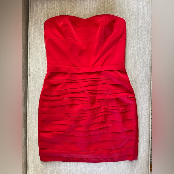 Red Express cocktail dress size 6 - Picture 1 of 3